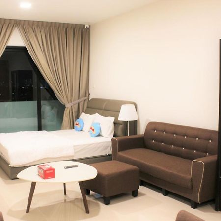 Suasana Suite Cozy Jb Town Johor Bahru Luaran gambar